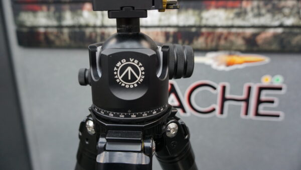 Two Vets Tripods W/ 55mm ball head Area419 Arca lock - Image 2