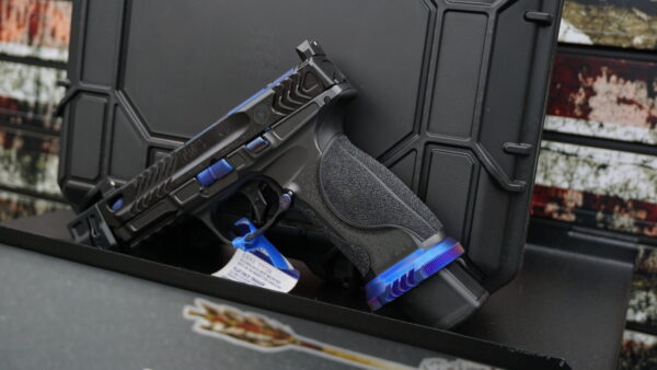 S&W M&P 2.0 Spec V (Limited Edition) - Image 3